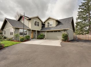 848 NE Sunrise Ln, Hillsboro, OR