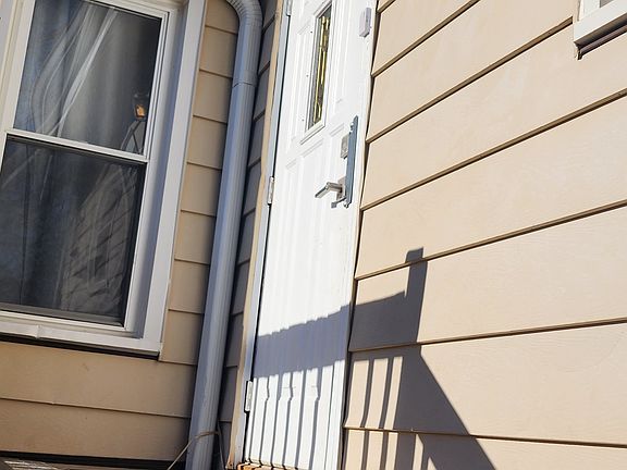 2nd image of 1441 S Cora St