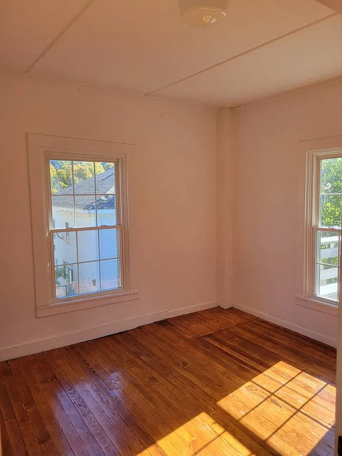 281 Main St — Photo 3