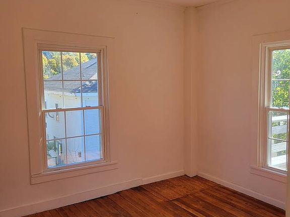 3rd image of 281 Main St #B