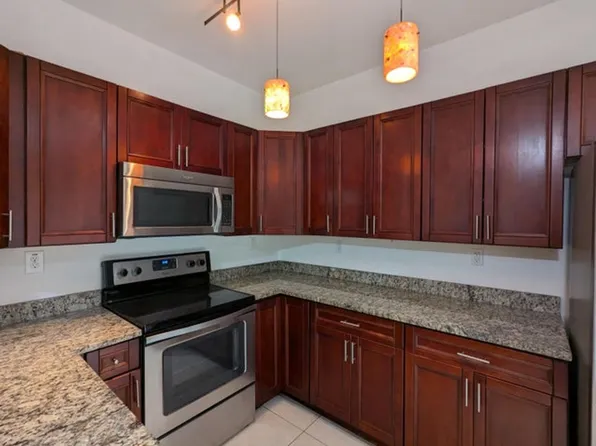 10781 NW 81st Ln, Doral, FL 33178