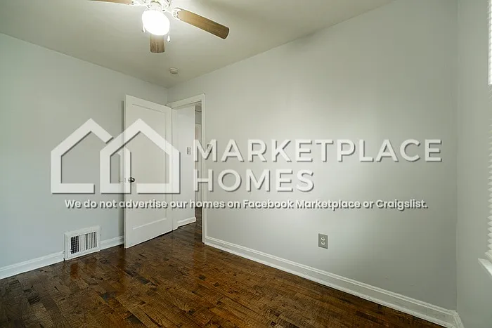 650 Robert Ave — Photo 17