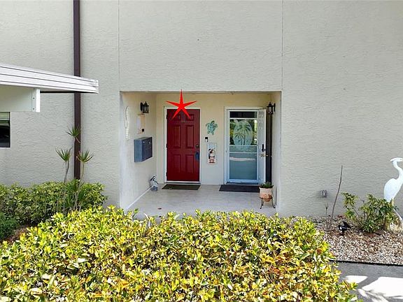 3rd image of 2000 Marianne Key Rd APT 13A