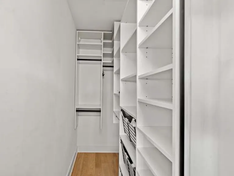 732 15th St SE #6 — Photo 10