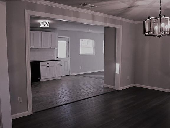 4th image of 3625 Jonette Dr