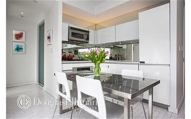 Rented by Douglas Elliman | media 29