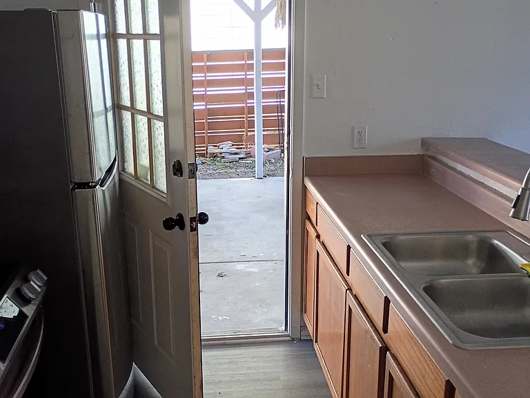 5218 Bluff St — Photo 6