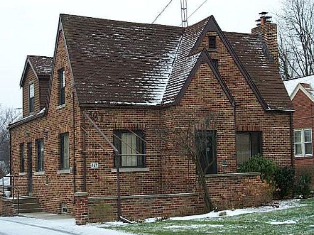 1st image of 467 Parkview St