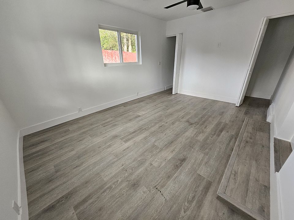 1st image of 919 NW 13th St #1