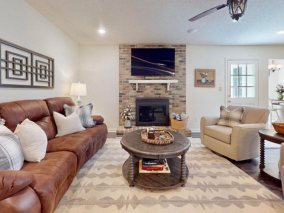 4th image of 2600 Clifton Dr
