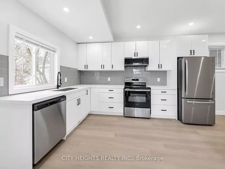 124 Church St #2 — Photo 16