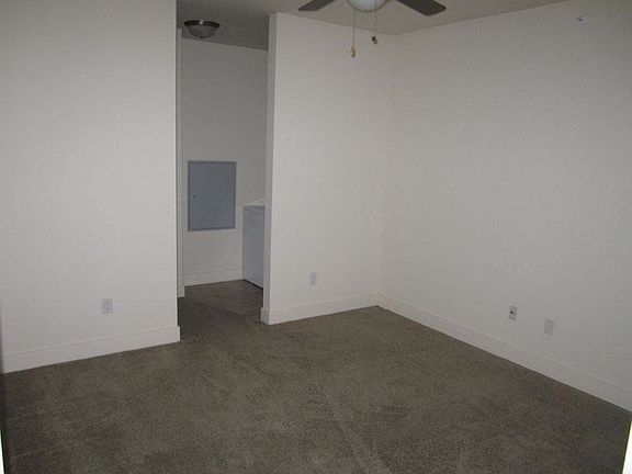 4th image of 2805 Euclid Ave Unit 3