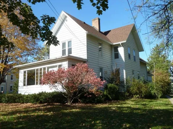 419 E Milwaukee Ave, Fort Atkinson, WI 53538