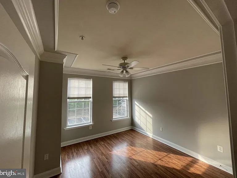 5801 Clipper Ct #205 — Photo 8