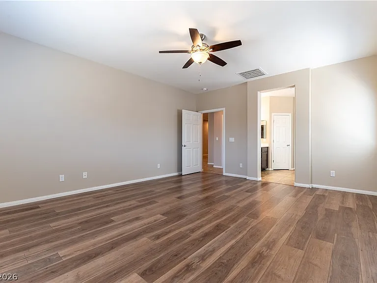 205 Dela Cruz Ave — Photo 13