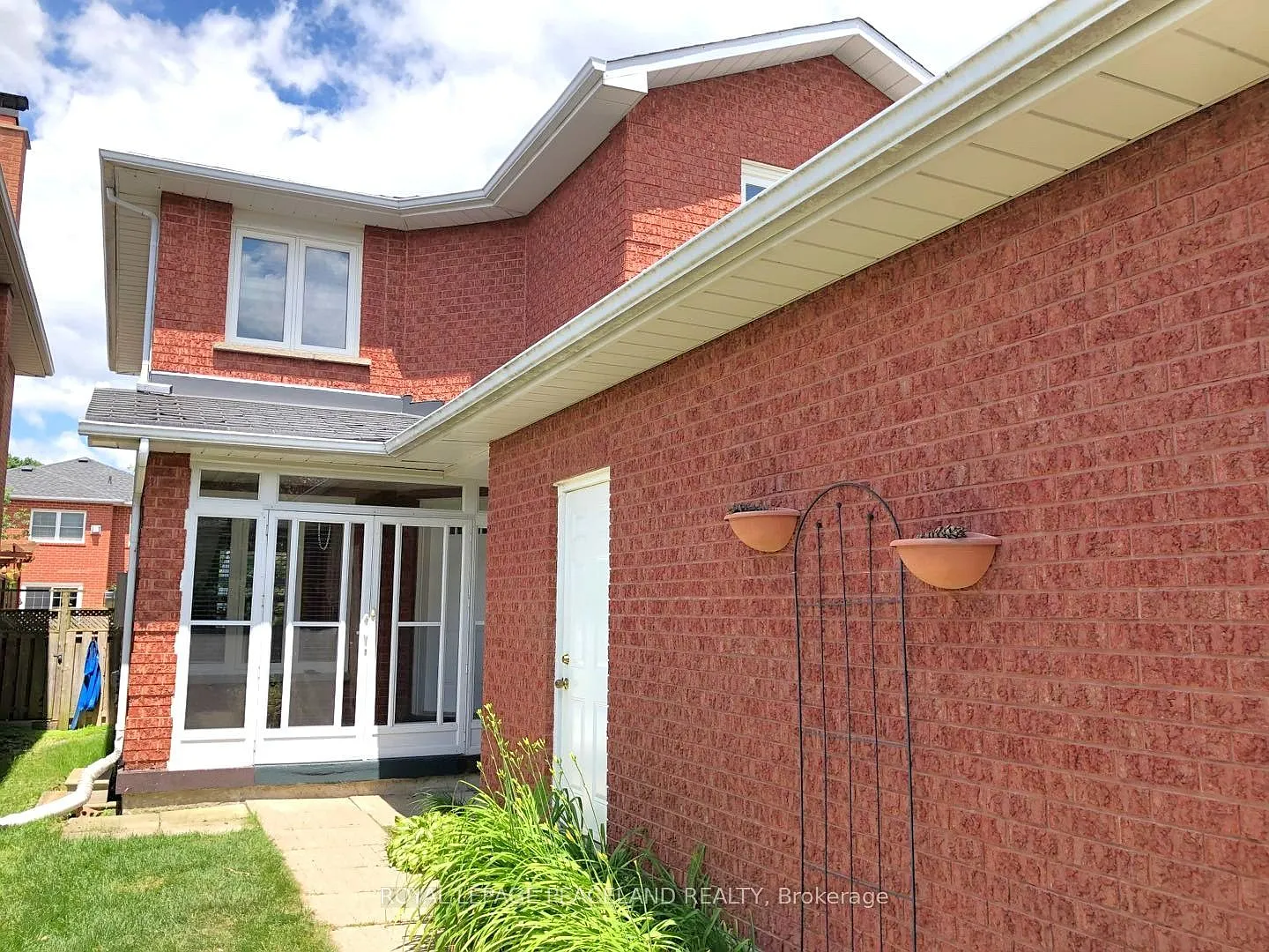 4 bed, $3,500 — Photo 2