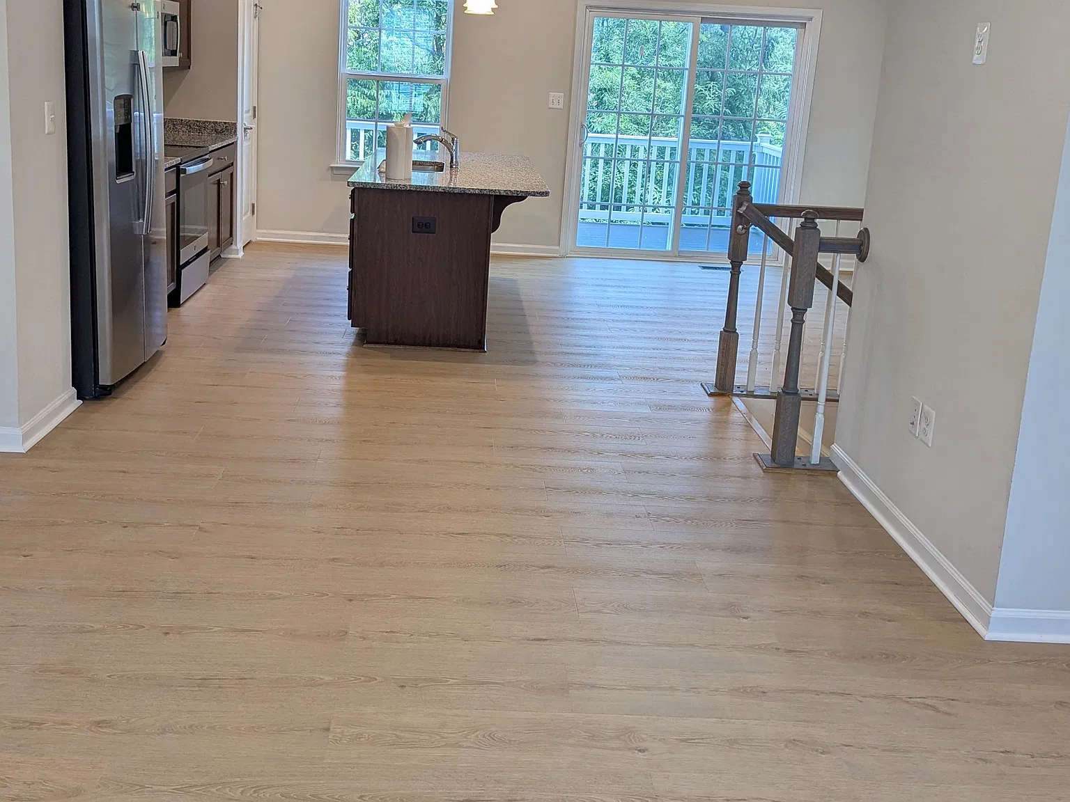 3 bed, 2.5 bath, 1700 sqft, $2,550 — Photo 4