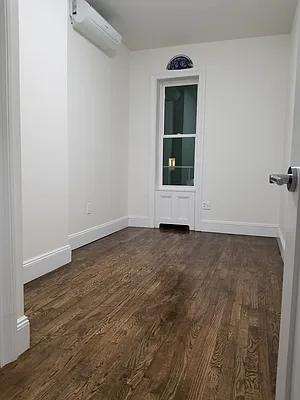 Rented by Karl Heyliger, LREB | media 5