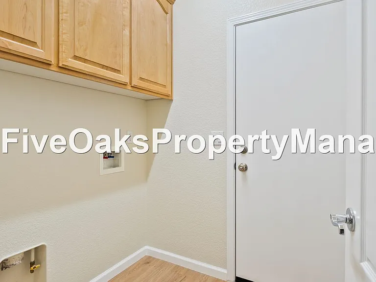 2242 Zittel Dr — Photo 20