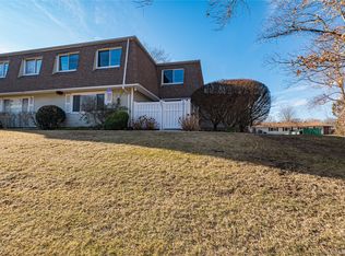213 Storm Dr #213, Holtsville, NY 11742