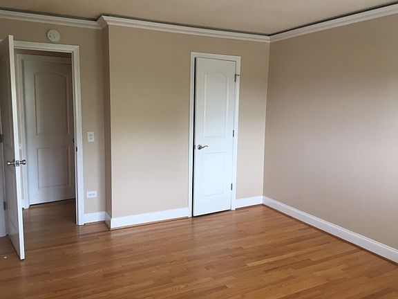 5th image of 4938 N Leonard Dr Unit 1B