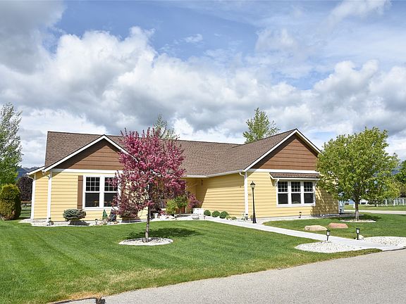 2nd image of 493 Wildflower Cir