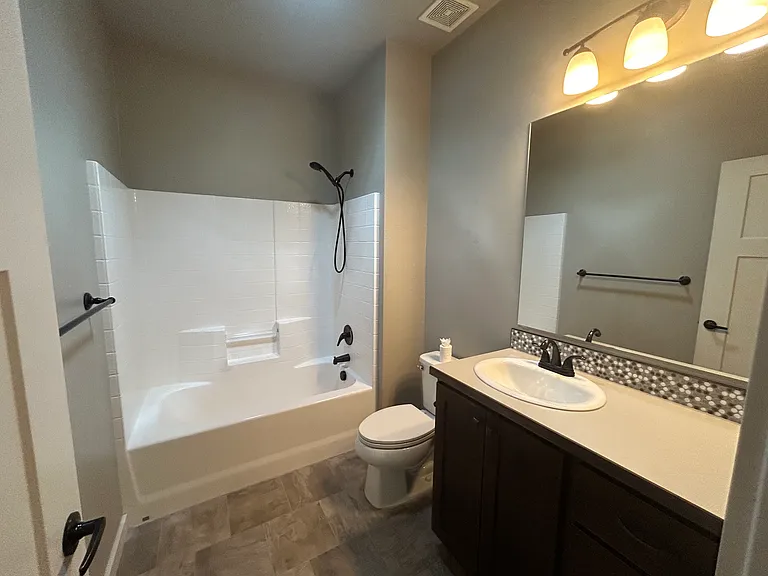 1725 E Bellalucca Ln — Photo 25