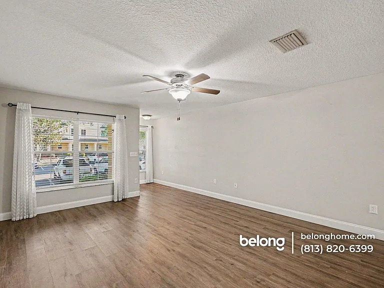 10939 Keys Gate Dr — Photo 14
