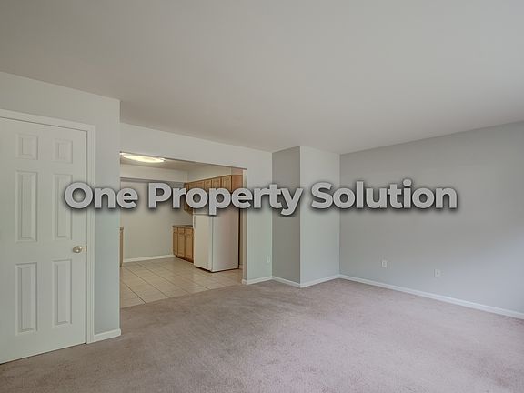 5th image of 809 E 32nd Ave APT 12