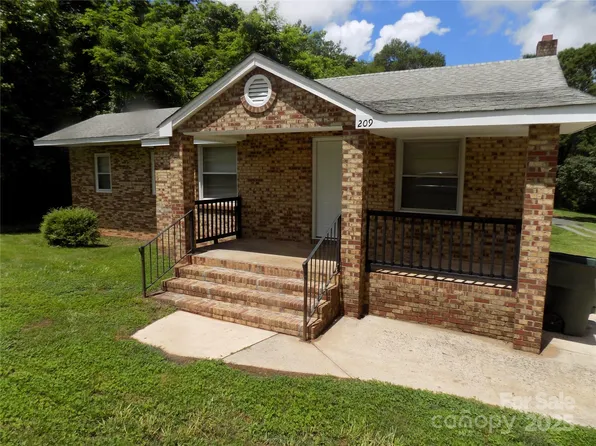 209 Barber Rd, Gastonia, NC 28056