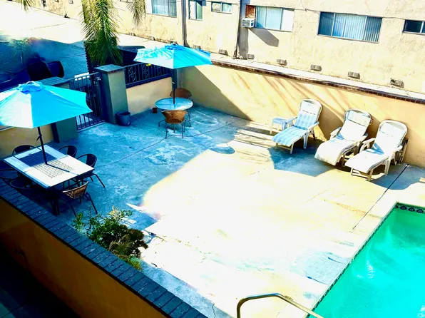 5510 Corteen Pl APT 14, Valley Village, CA 91607