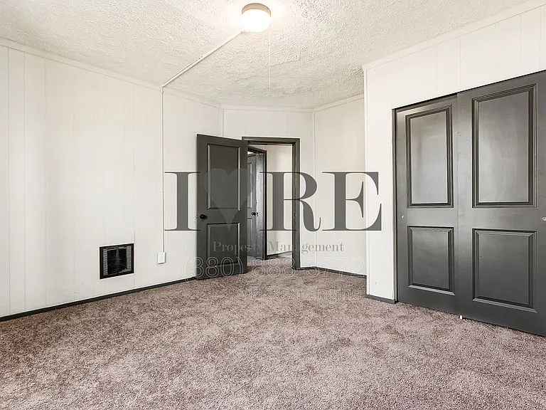 158 Dakota Ave — Photo 35