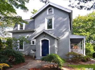 207 Prospect Ave, Sea Cliff, NY 11579