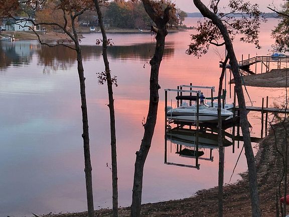 3rd image of 1317 Shore Rd