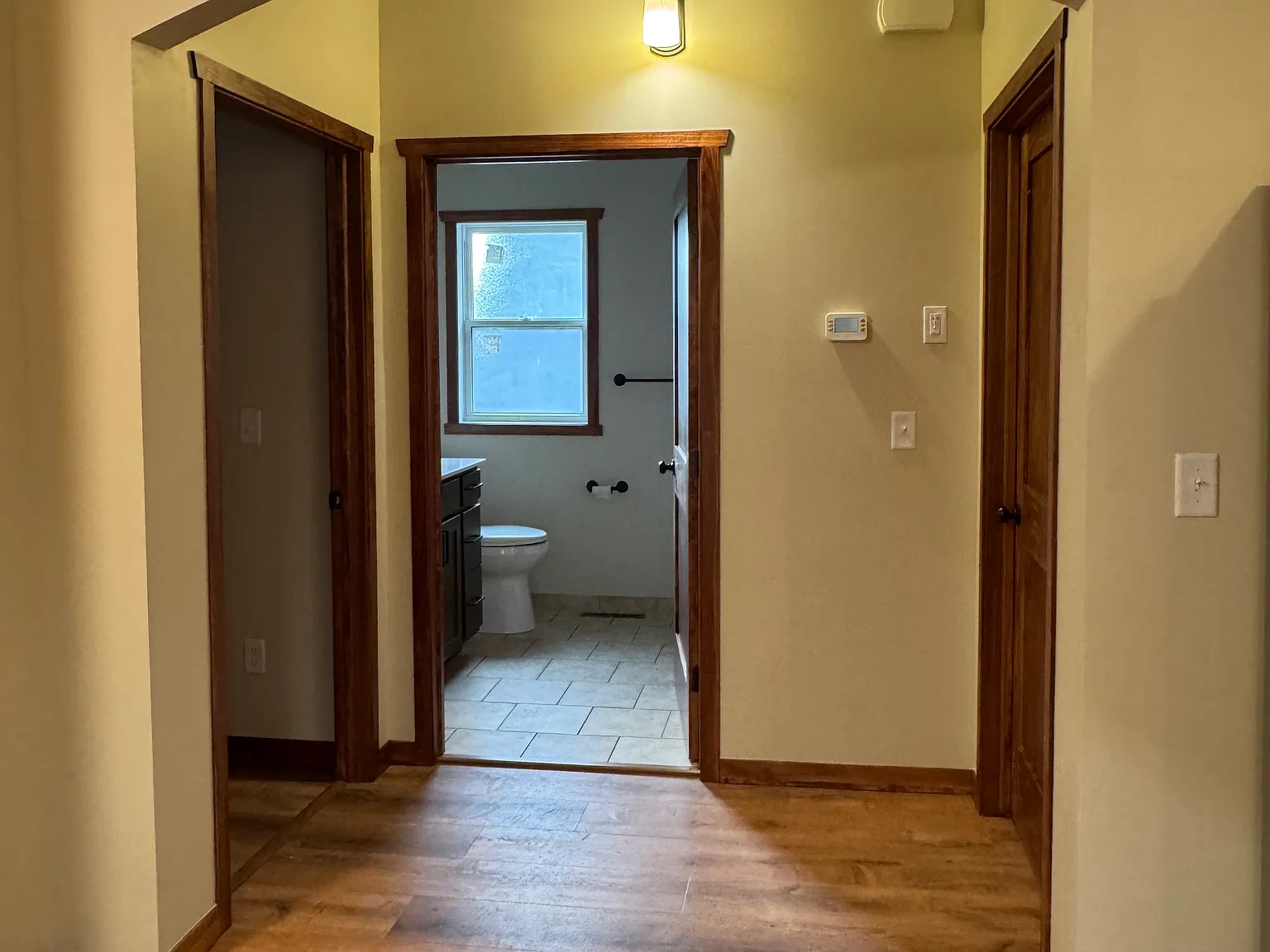 3 bed, 1800 sqft, $2,500 — Photo 3