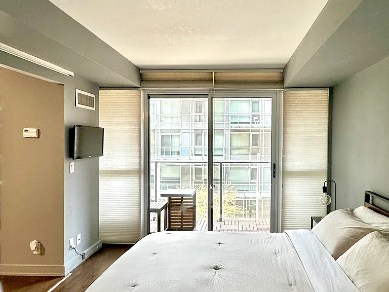 21 Nelson St #415 — Photo 8