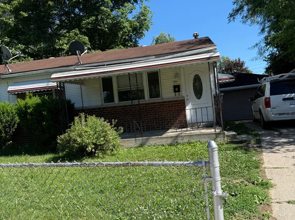 2380 Pineridge Ct, Ypsilanti, MI 48198