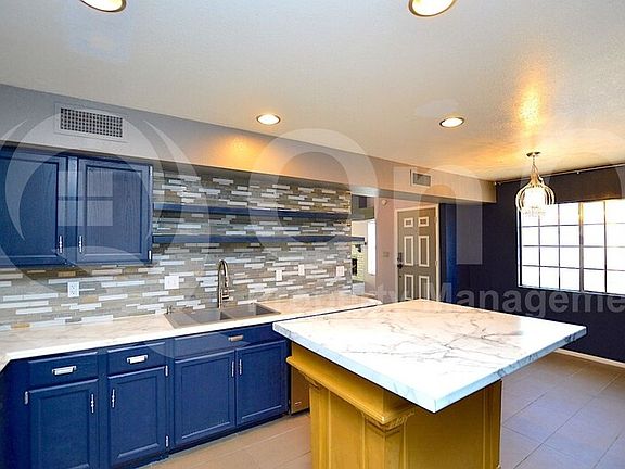5th image of 1915 S 39th St Unit 73