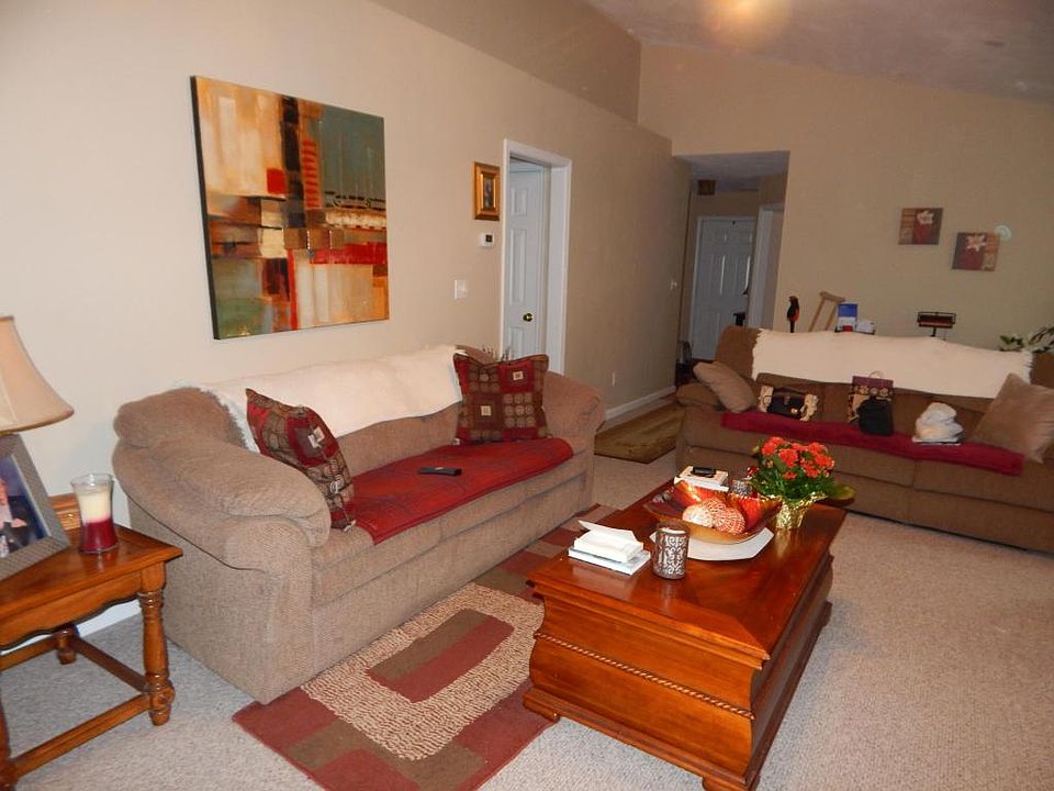 2nd image of 3108 Winterberry Sq