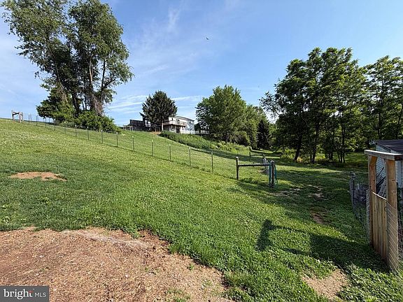 4th image of 6124 Gardner Rd
