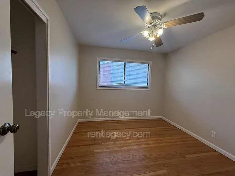 309 Plum St — Photo 13