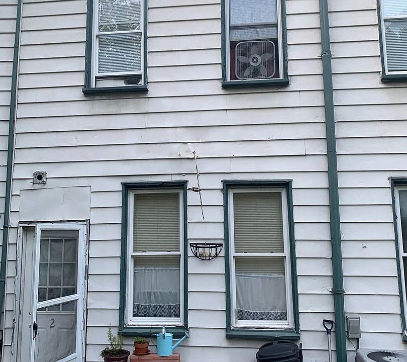 1st image of 2400 Mission St #4151785