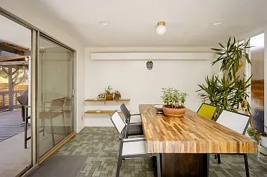 2102 Mariposa Ave — Photo 5