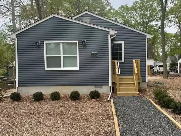 304 Poplar Ave, Galloway, NJ 08205