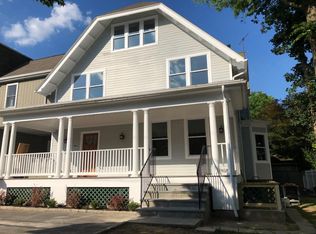 11 Lawrence St, Greenwich, CT 06830