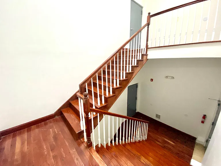 439 N 13th St #3E — Photo 19