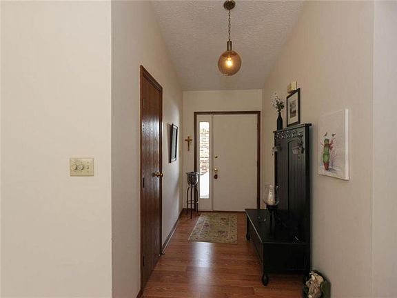 2nd image of 9133 Hadway Dr