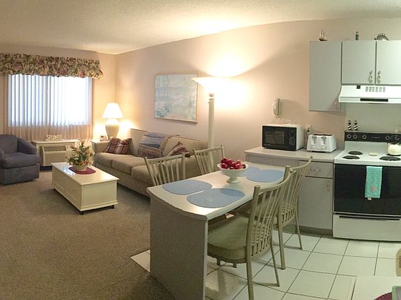 5th image of 1008 Wesley Ave #508