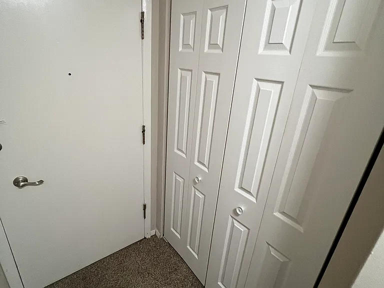 910 N River Dr #209 — Photo 8