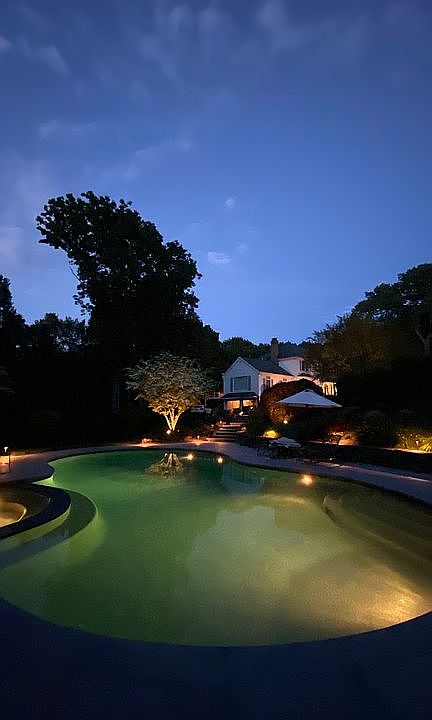 2nd image of 125 Wedgewood Dr